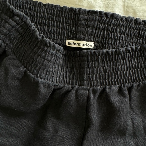 Reformation linen Mila short - Picture 2 of 3